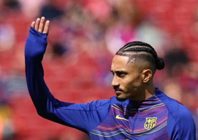 برشلونة يتفوق على أتليتيكو مدريد ويزيد تقدمه على ريال مدريد